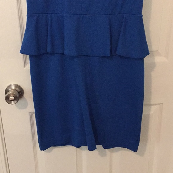 Dress - Picture 3 of 6